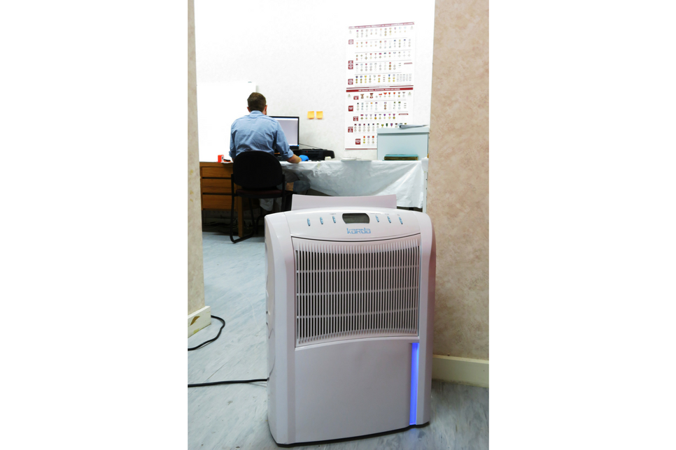 Clothing Store_Dehumidifier_AFM