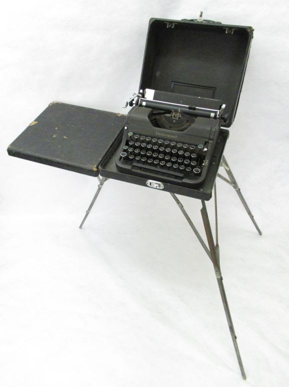 1996-058.1_p4_Underwood typewriter