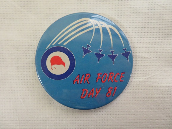 Commemorative Badge, Air Force Day '81. From the collection of the Air Force Museum of New Zealand.