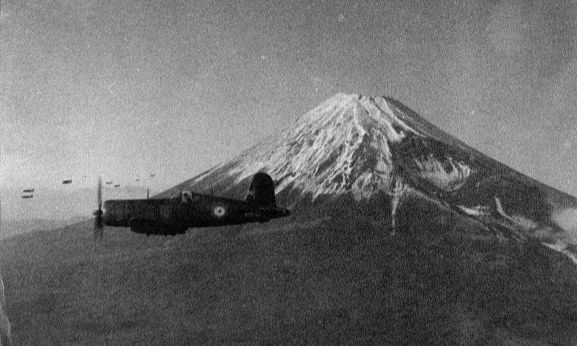 flying-past-mt-fuji