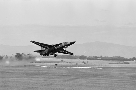 RAAF F-111 A8-142, taking off for a flying display at Air Force Day '81, Ohakea. Image ref OhG522-81, RNZAF Official.