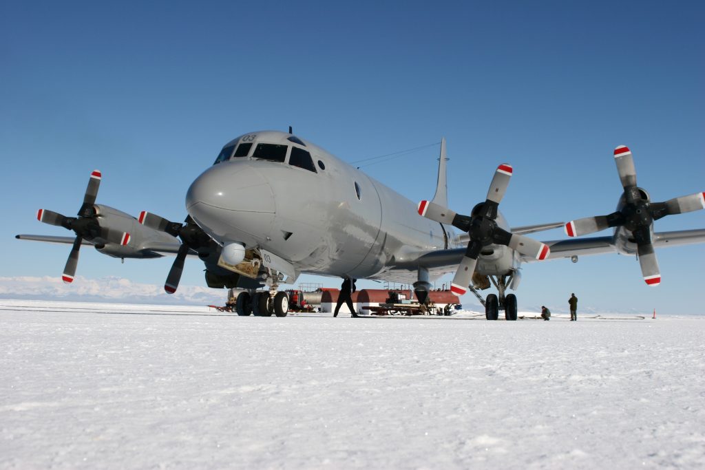 5 Sqn, Antartica Aircraft, Orion: P3 Orion at Pegasus ice on the outskirts of Scott Base